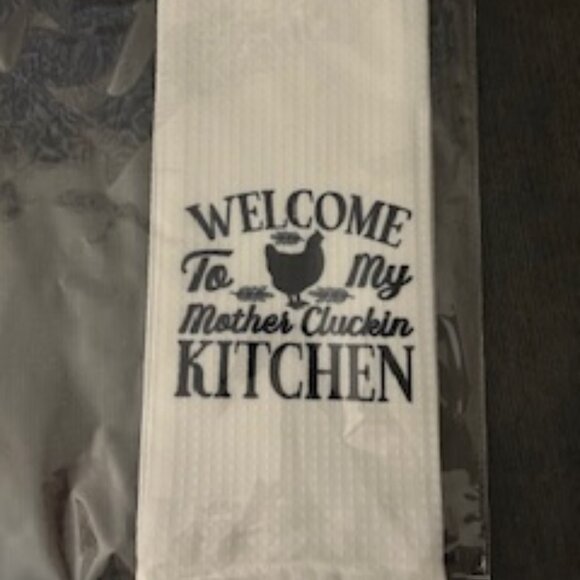 Chicken Kitchen Towel - NWT - Picture 1 of 2